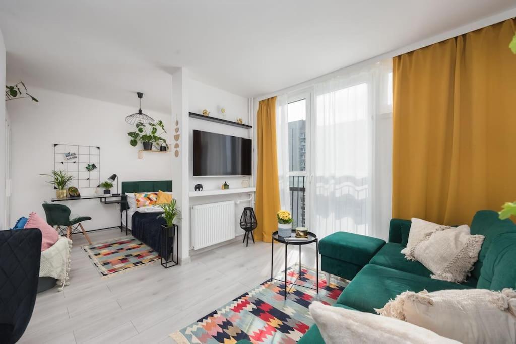 Specious City Center Studio With Park View Warsaw Ngoại thất bức ảnh
