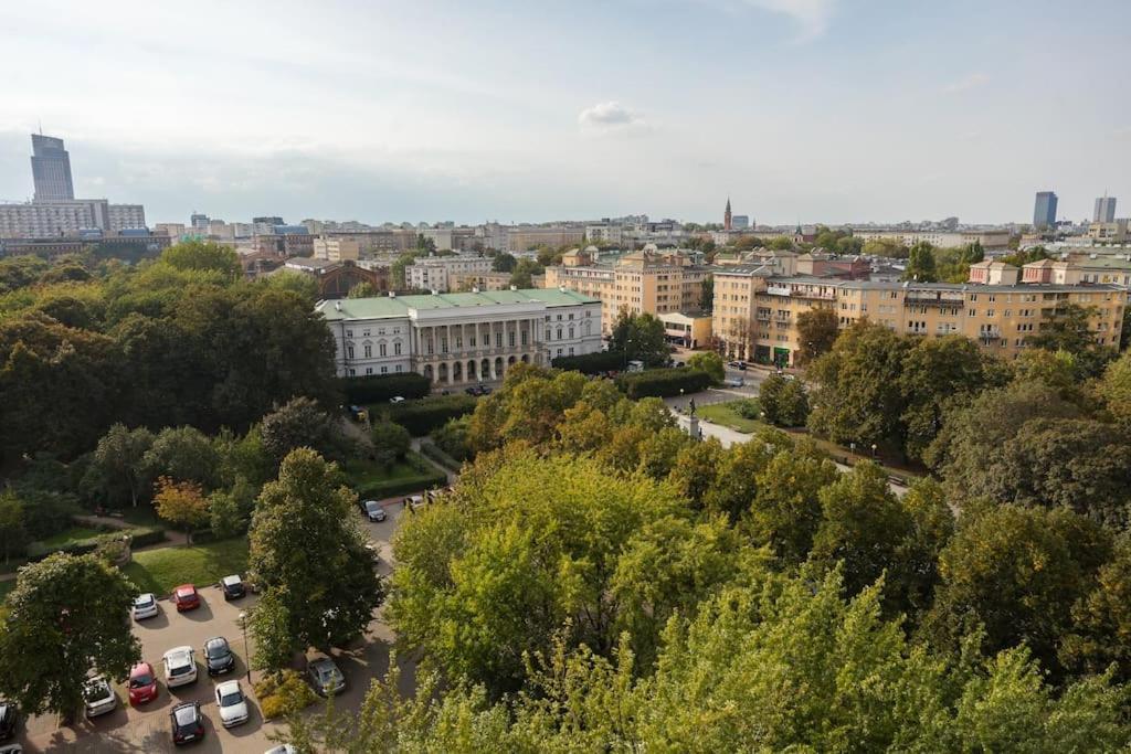 Specious City Center Studio With Park View Warsaw Ngoại thất bức ảnh