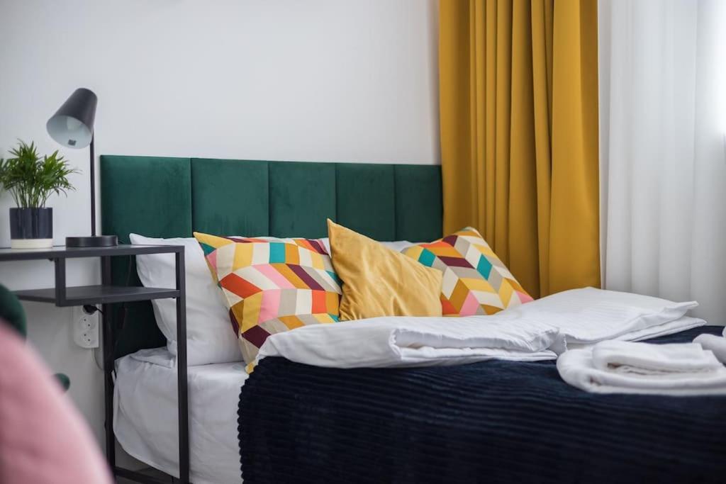 Specious City Center Studio With Park View Warsaw Ngoại thất bức ảnh